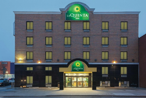 La Quinta Inn by Wyndham Queens (New York City) image 1